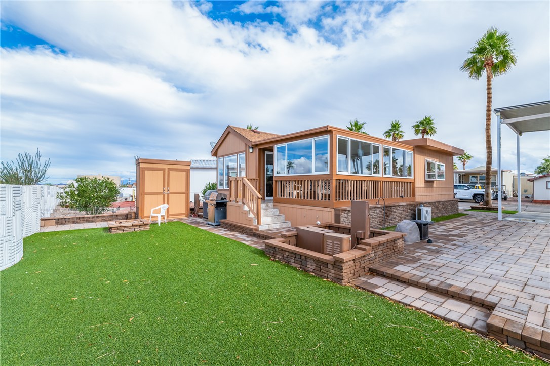 2000 Ramar Road 126 and 127