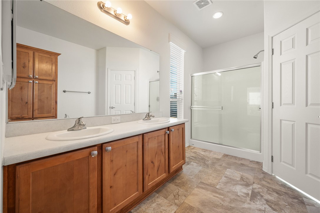 500 S San Pedro Road