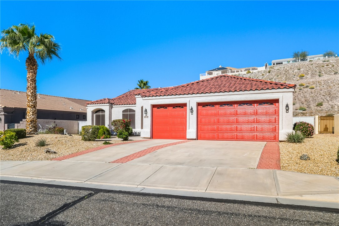 2919 Desert Trail Drive
