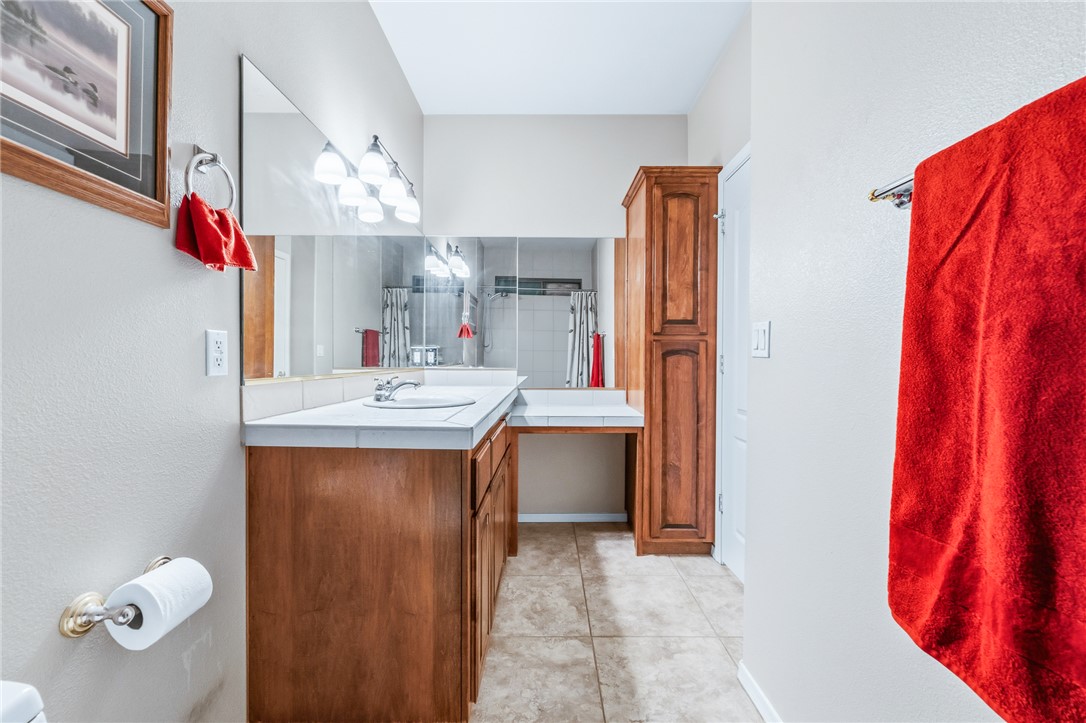 2919 Desert Trail Drive