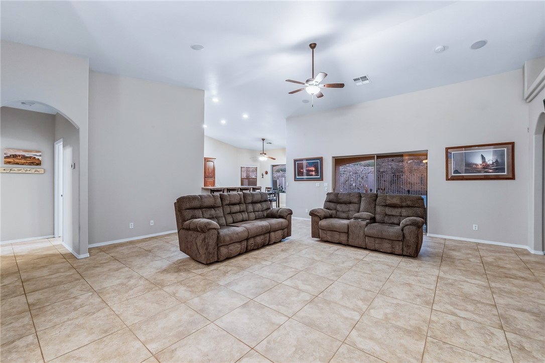 2919 Desert Trail Drive