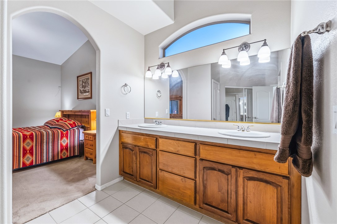 2919 Desert Trail Drive