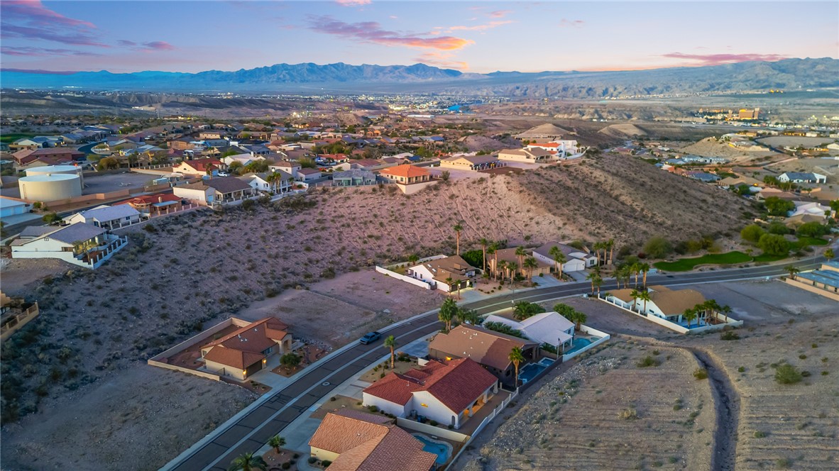 2919 Desert Trail Drive