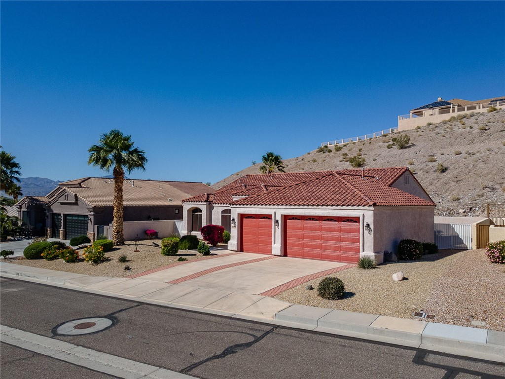 2919 Desert Trail Drive