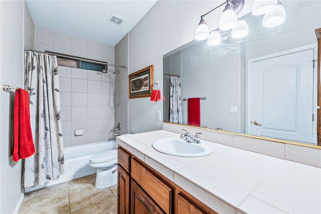 2919 Desert Trail Drive