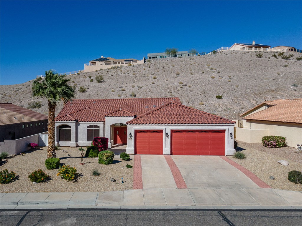 2919 Desert Trail Drive