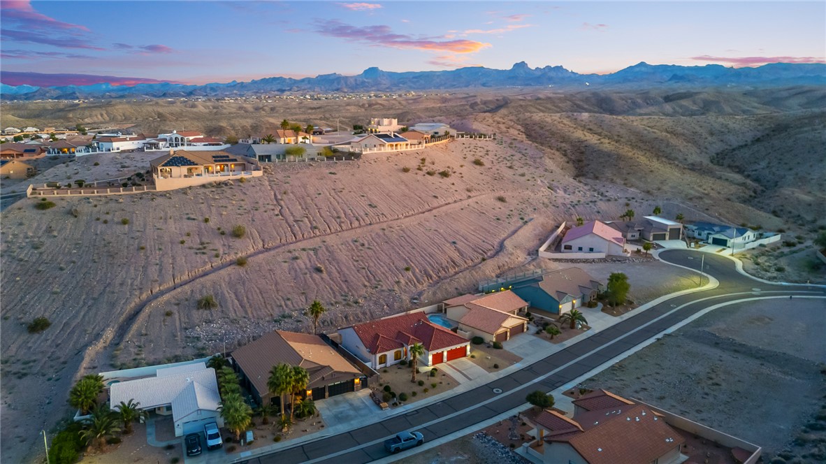 2919 Desert Trail Drive