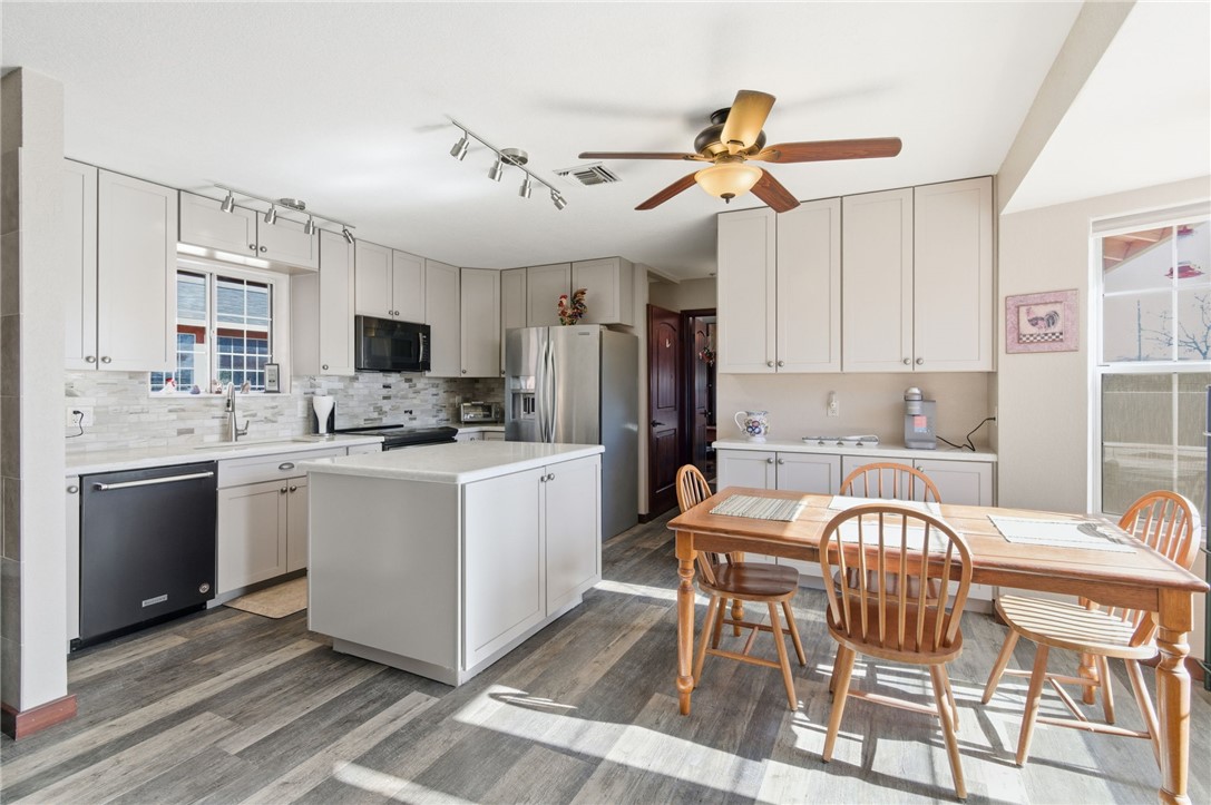 5713 W Crystal Drive