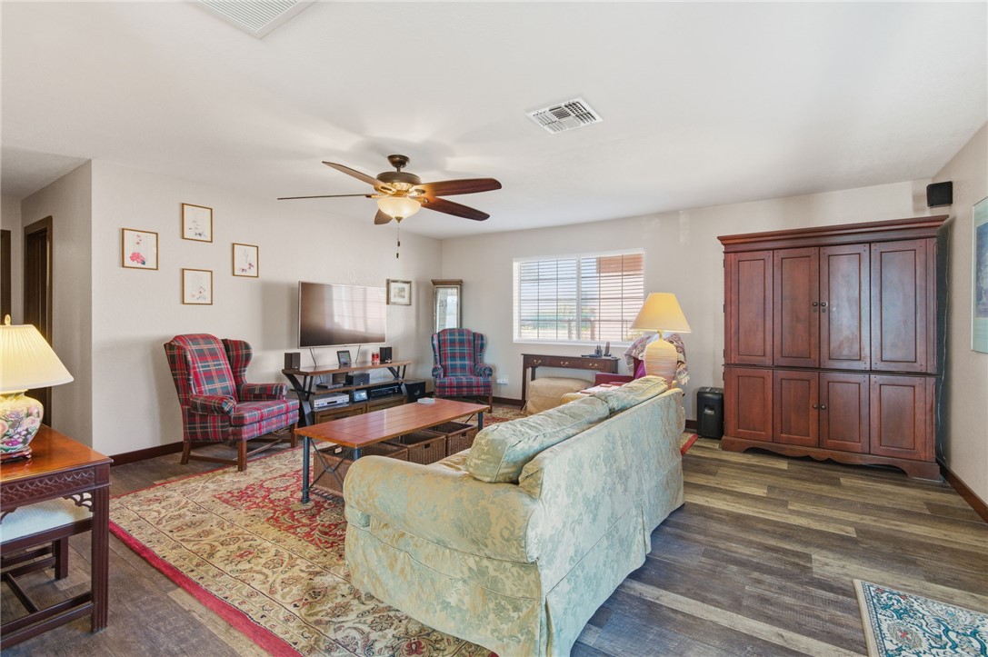 5713 W Crystal Drive