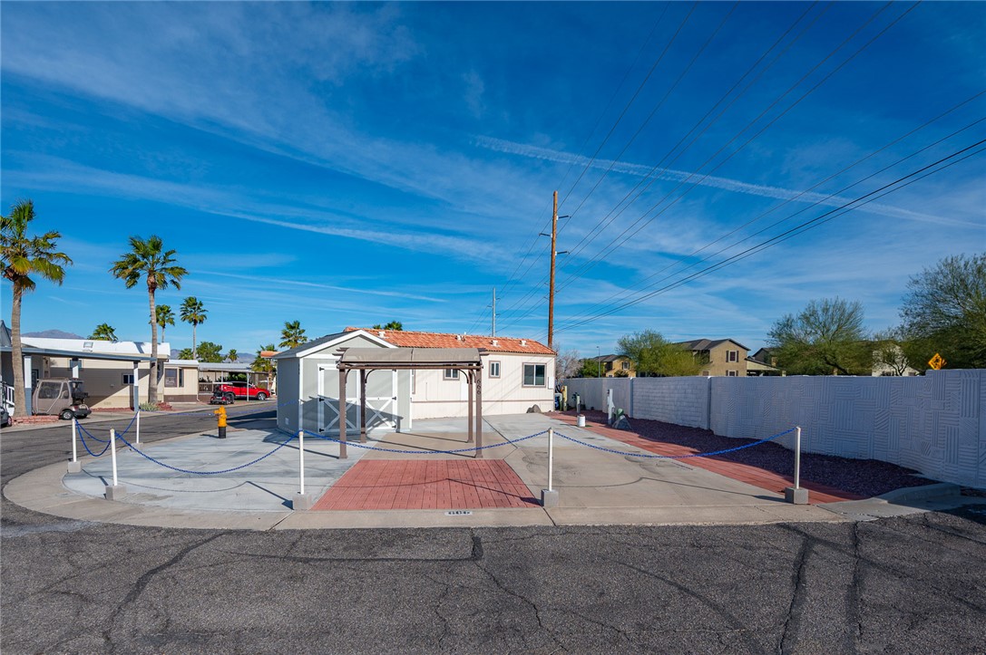 2000 Ramar Road 666