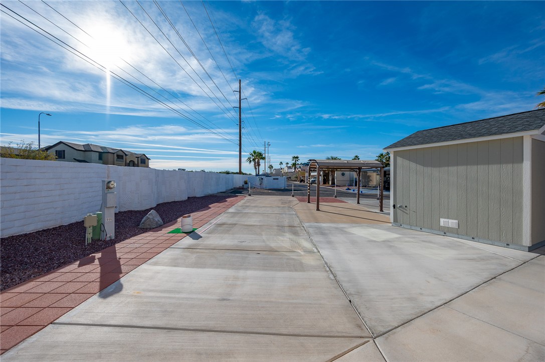 2000 Ramar Road 666