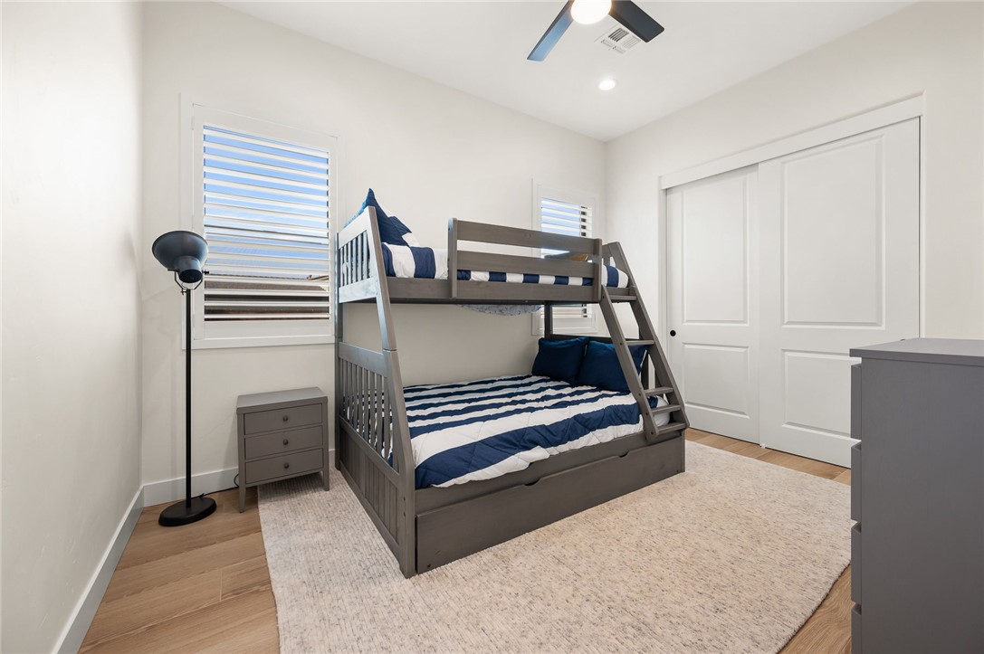 3243 Esmerelda Drive Drive