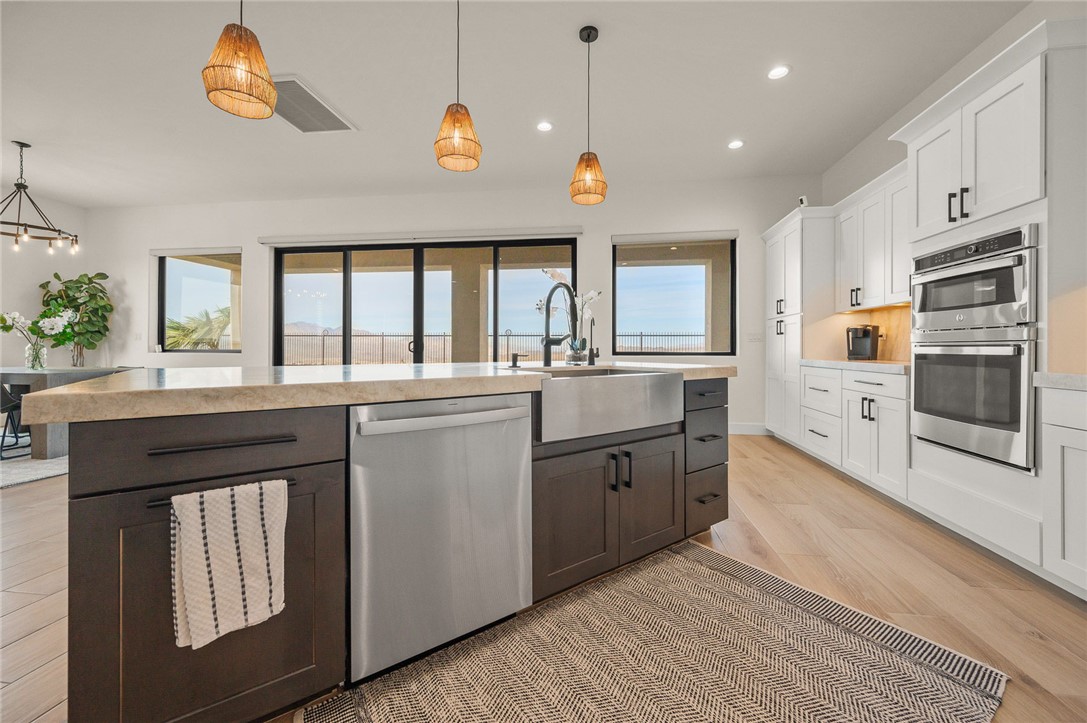 3243 Esmerelda Drive Drive