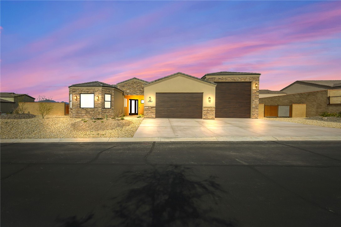 3243 Esmerelda Drive Drive