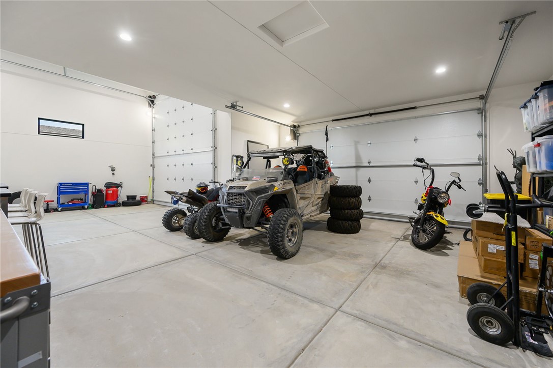 3243 Esmerelda Drive Drive