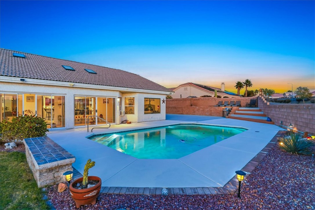 2516 Whispering Ridge Drive