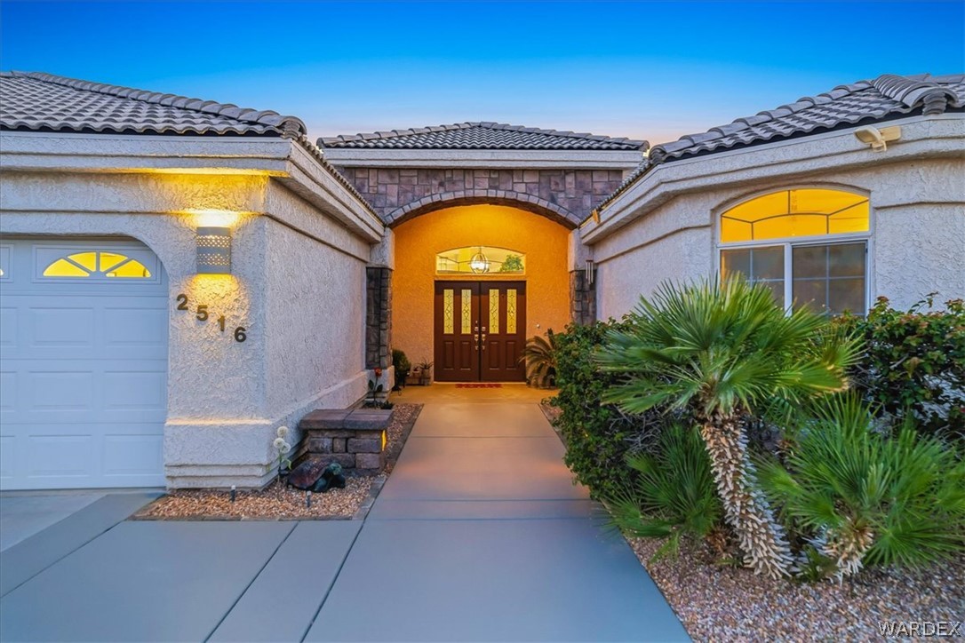 2516 Whispering Ridge Drive