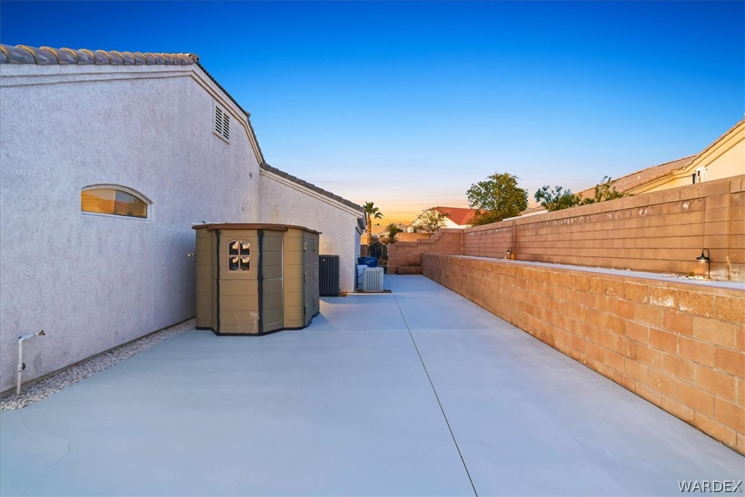 2516 Whispering Ridge Drive