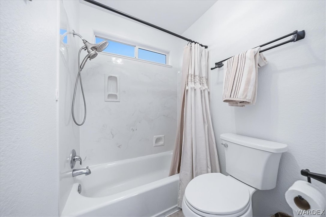 2516 Whispering Ridge Drive