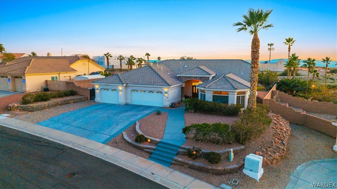 2516 Whispering Ridge Drive