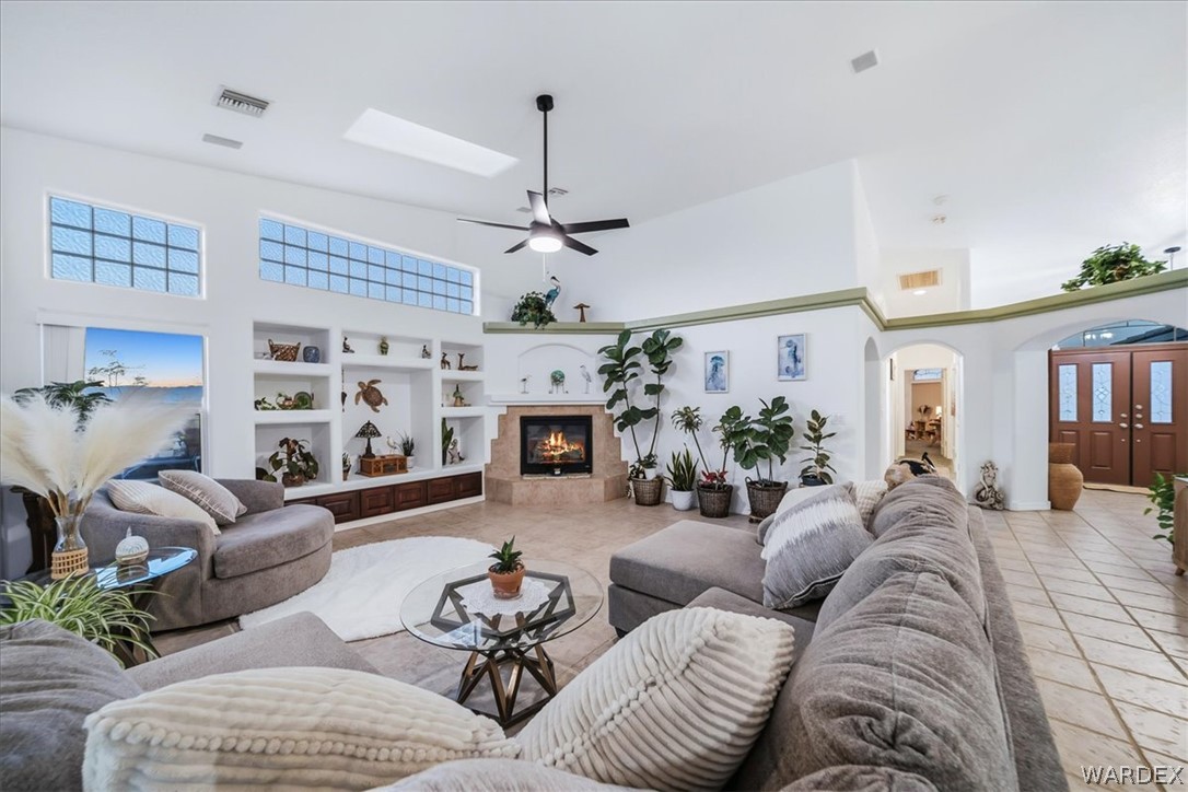 2516 Whispering Ridge Drive