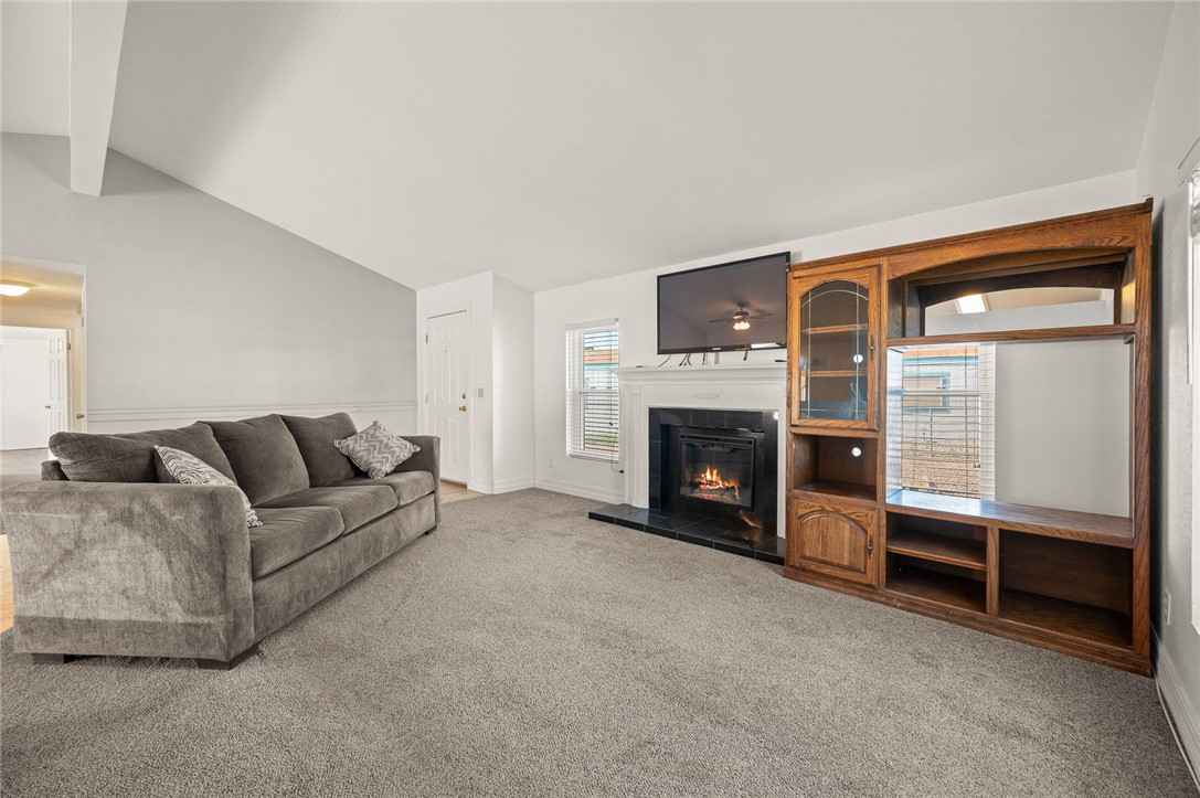 4818 S Baronsgate Way