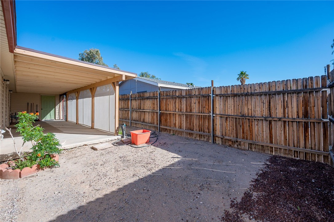 4818 S Baronsgate Way