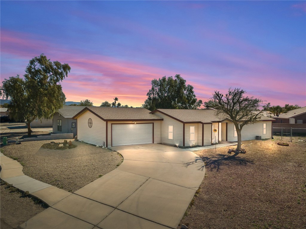 4818 S Baronsgate Way