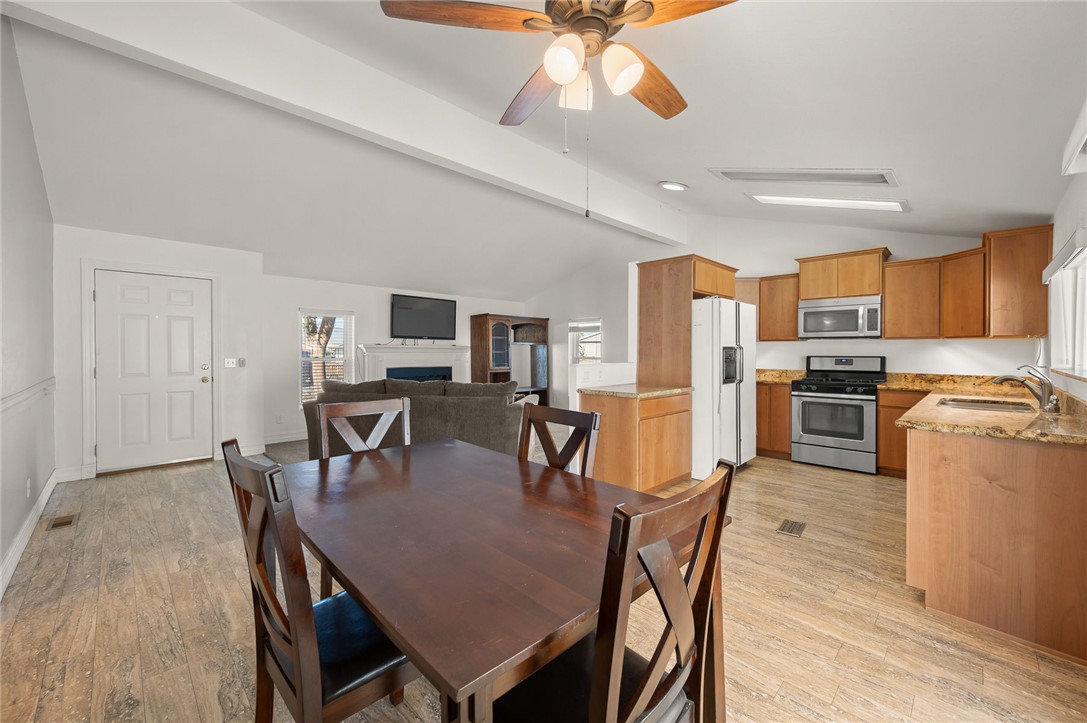 4818 S Baronsgate Way