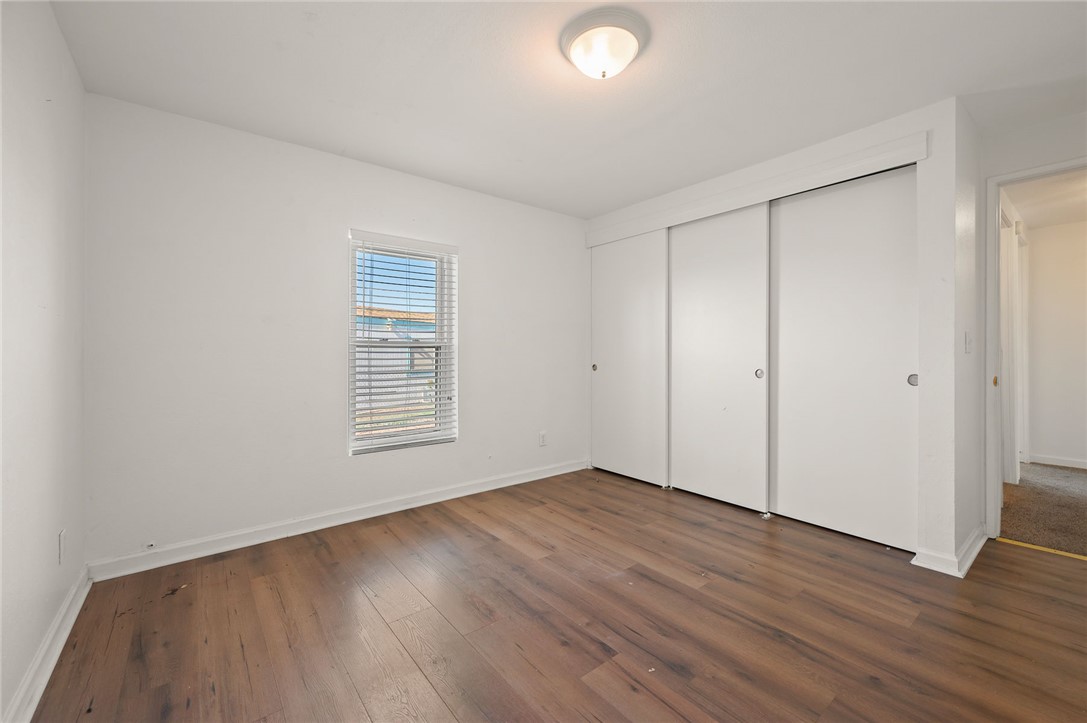 4818 S Baronsgate Way