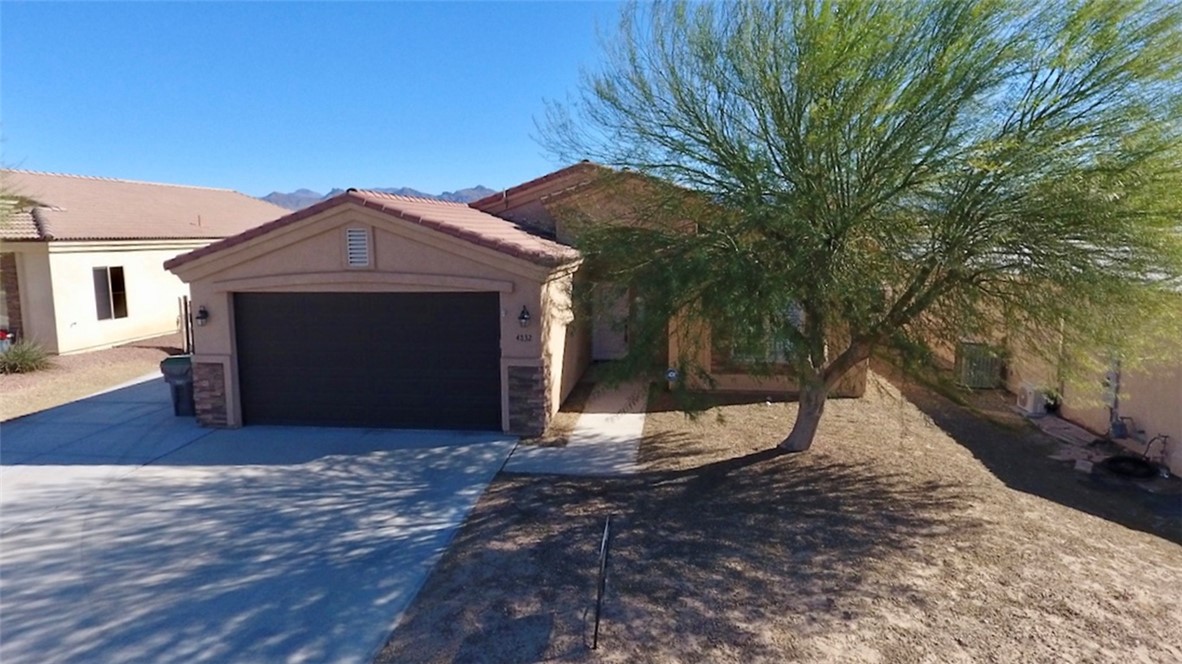 4832 S Mesa Amarilla Lane