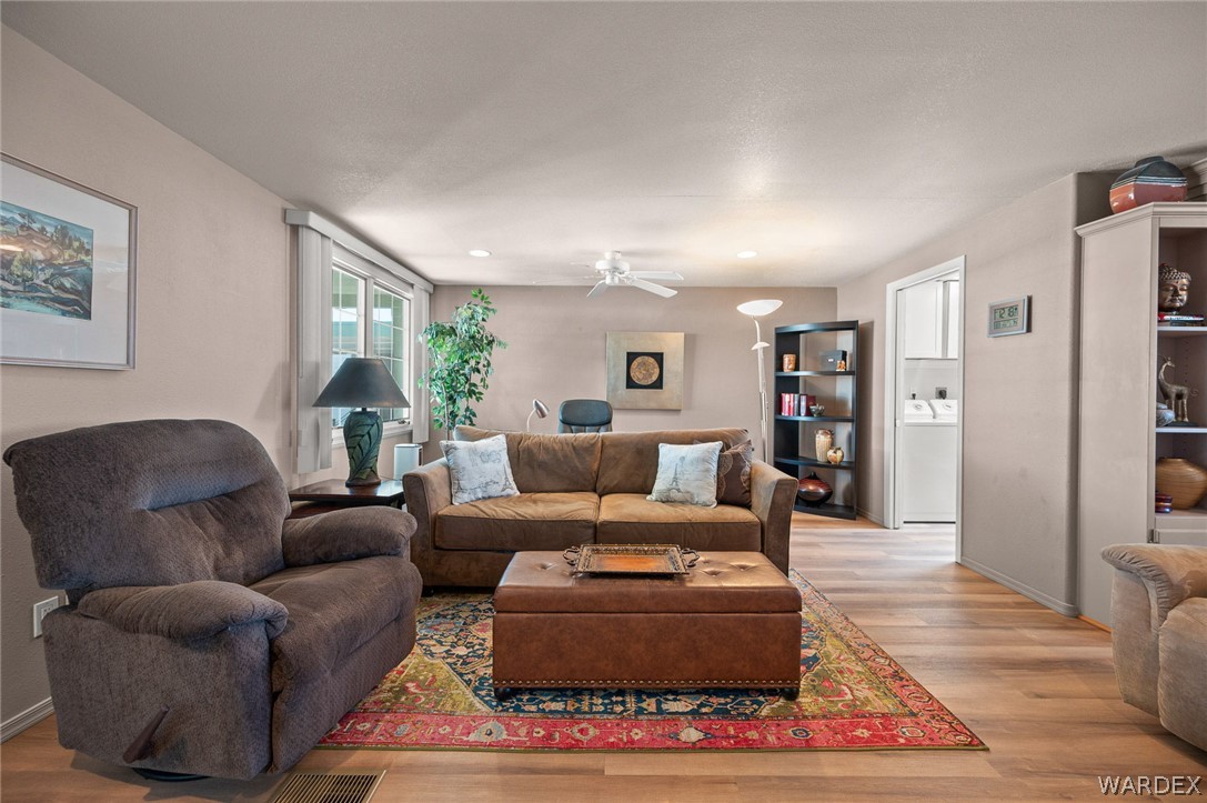 2000 Ramar Road 282