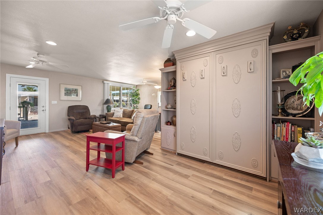 2000 Ramar Road 282