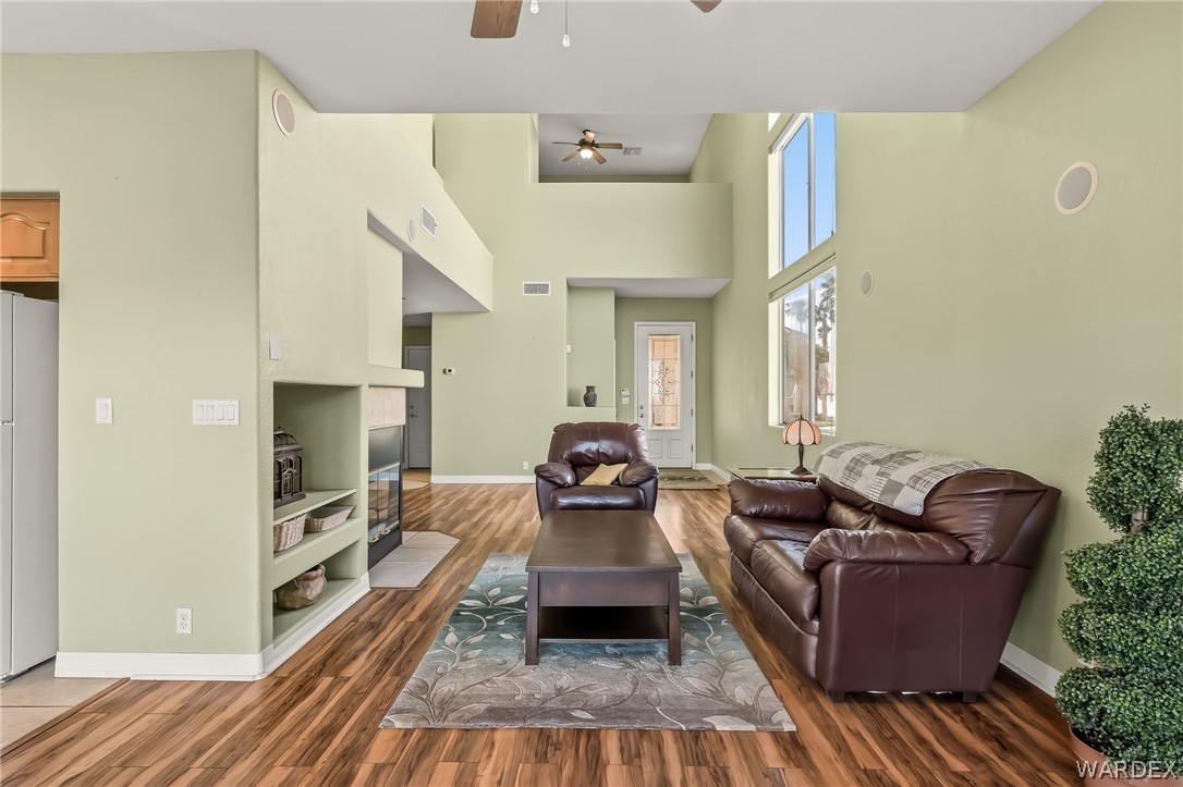 1825 E Shore Villas Drive 6