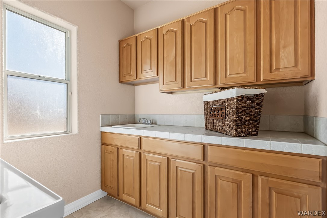 1825 E Shore Villas Drive 6