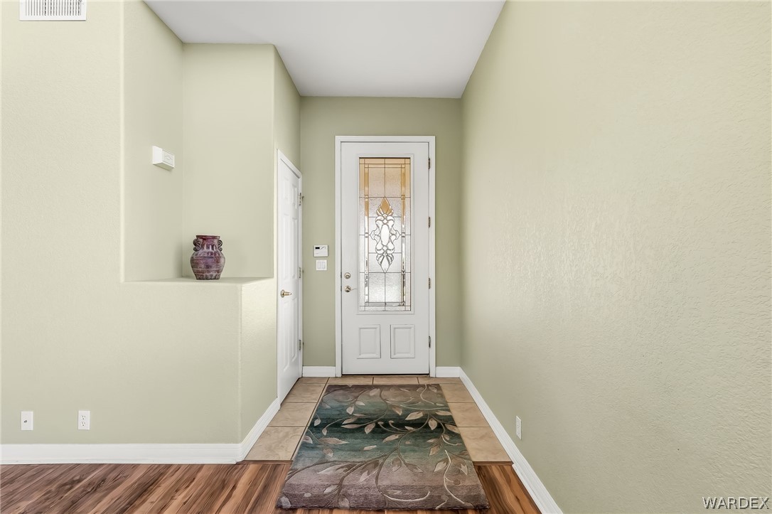 1825 E Shore Villas Drive 6