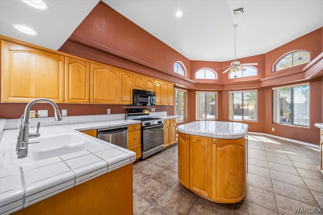 2889 Desert Vista Drive