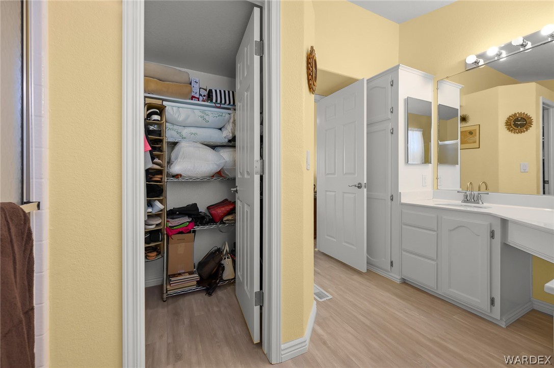 2545 Hillcrest Park Drive