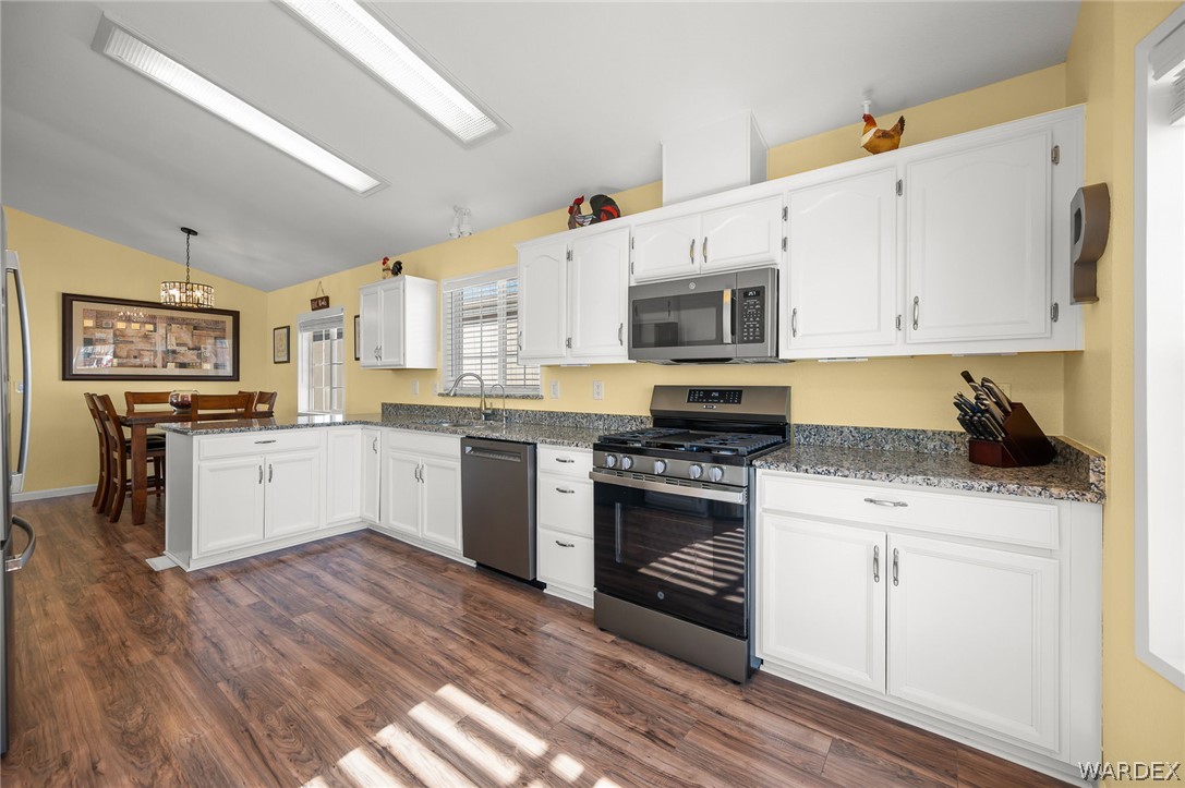 2545 Hillcrest Park Drive