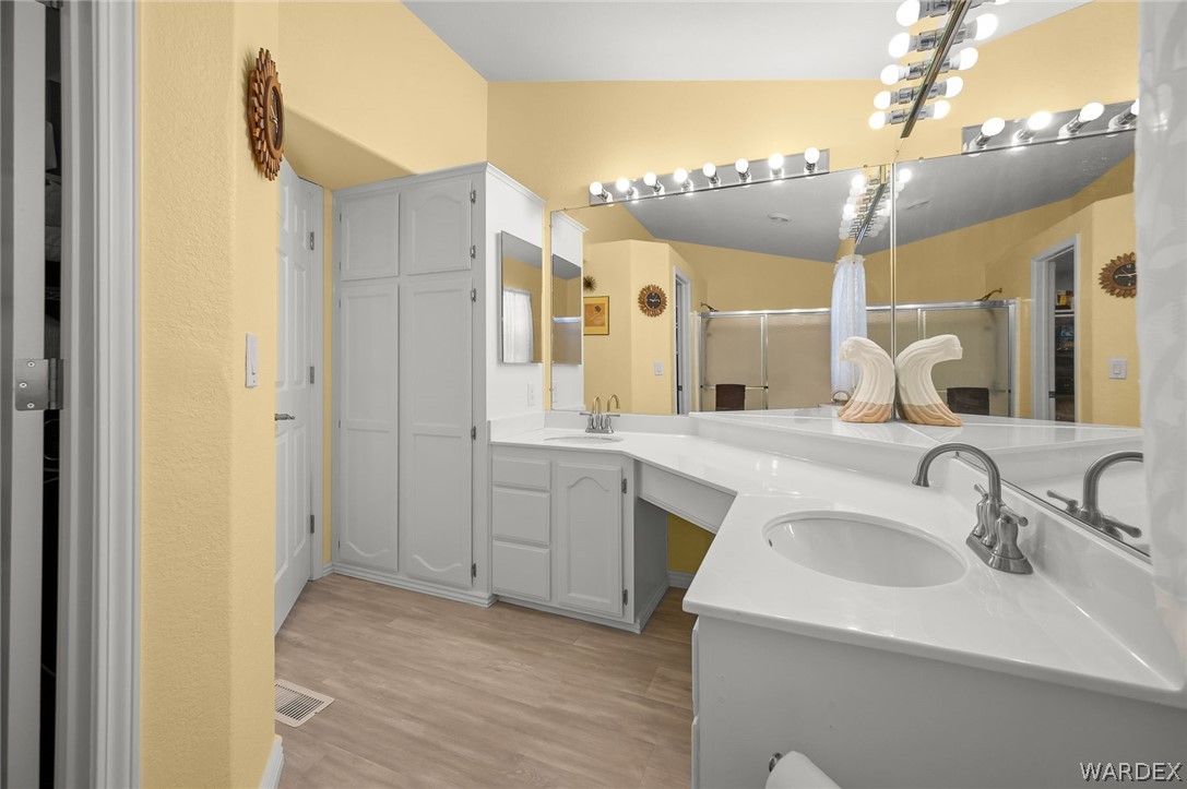 2545 Hillcrest Park Drive