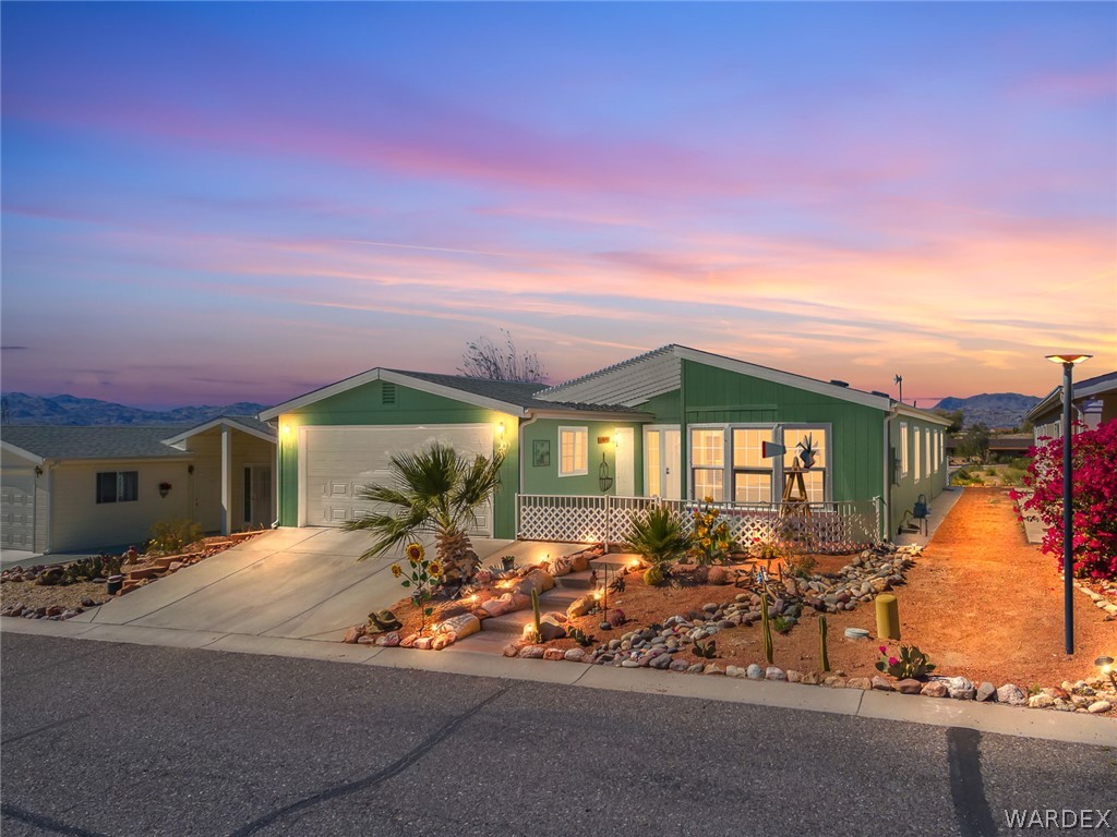 2545 Hillcrest Park Drive