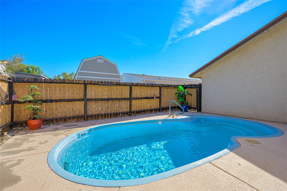 537 Roadrunner Drive