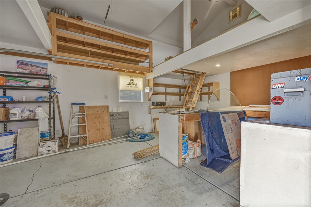 537 Roadrunner Drive
