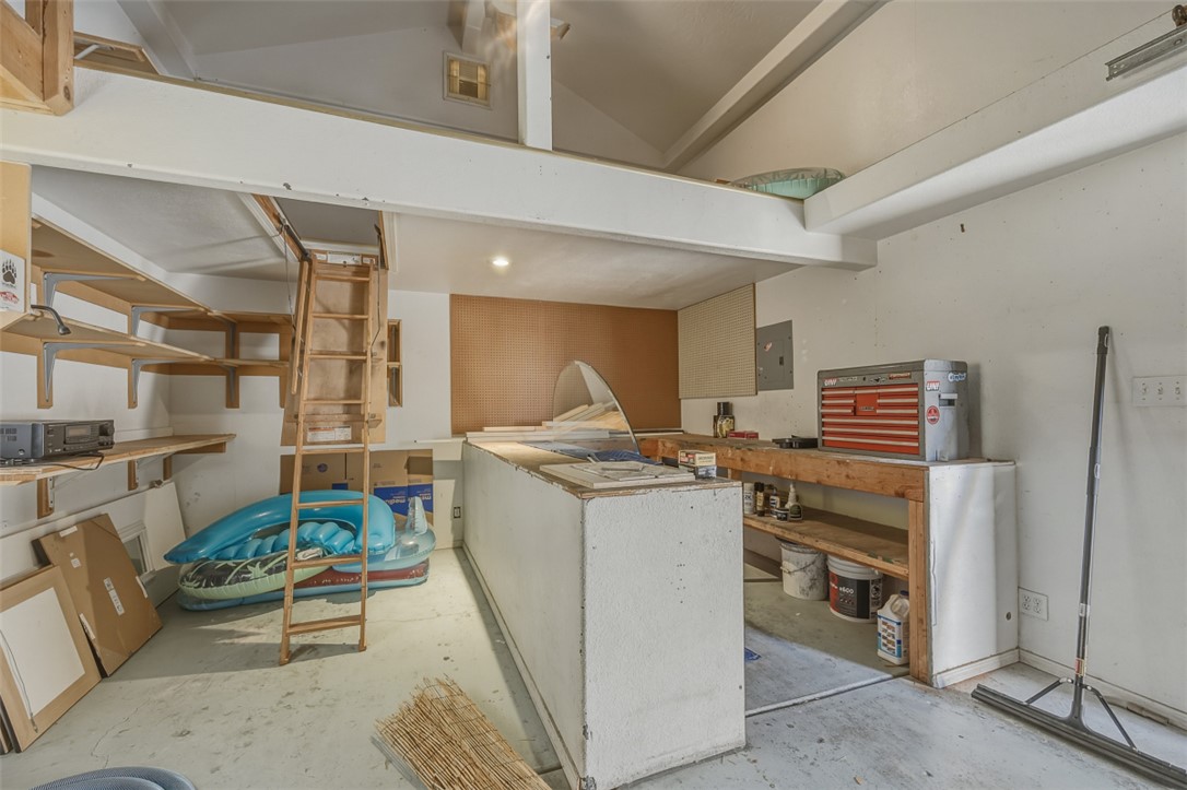 537 Roadrunner Drive