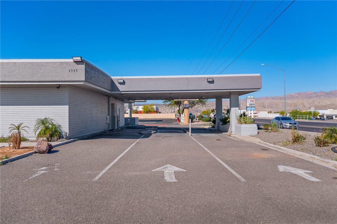 1755 Lakeside Drive