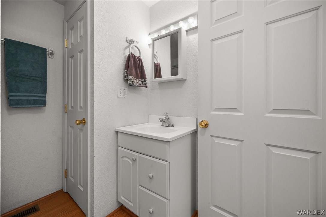 2000 Ramar #158 Road