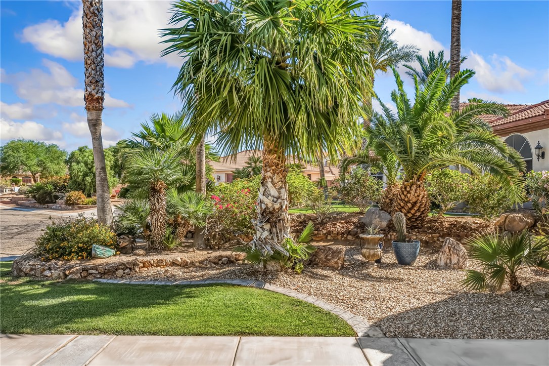 2552 Majestic Way