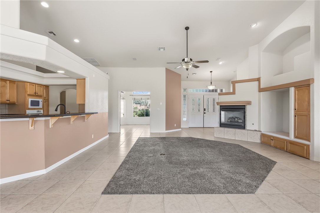 2552 Majestic Way