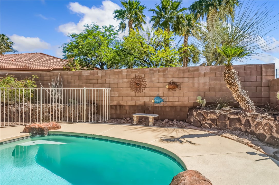 2552 Majestic Way
