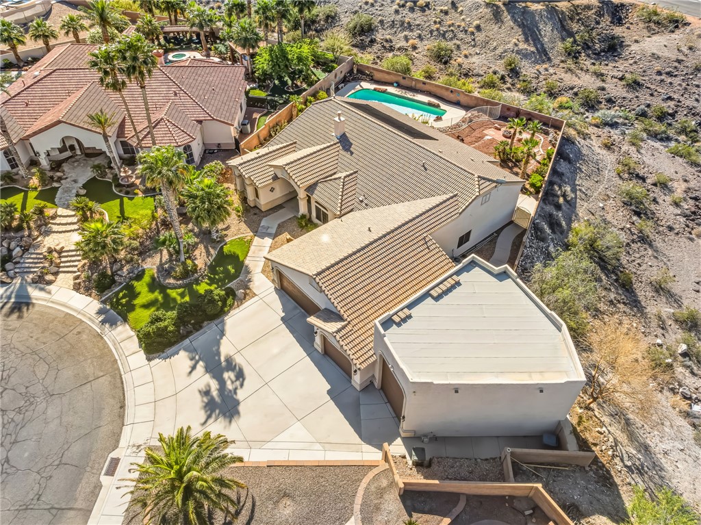 2552 Majestic Way